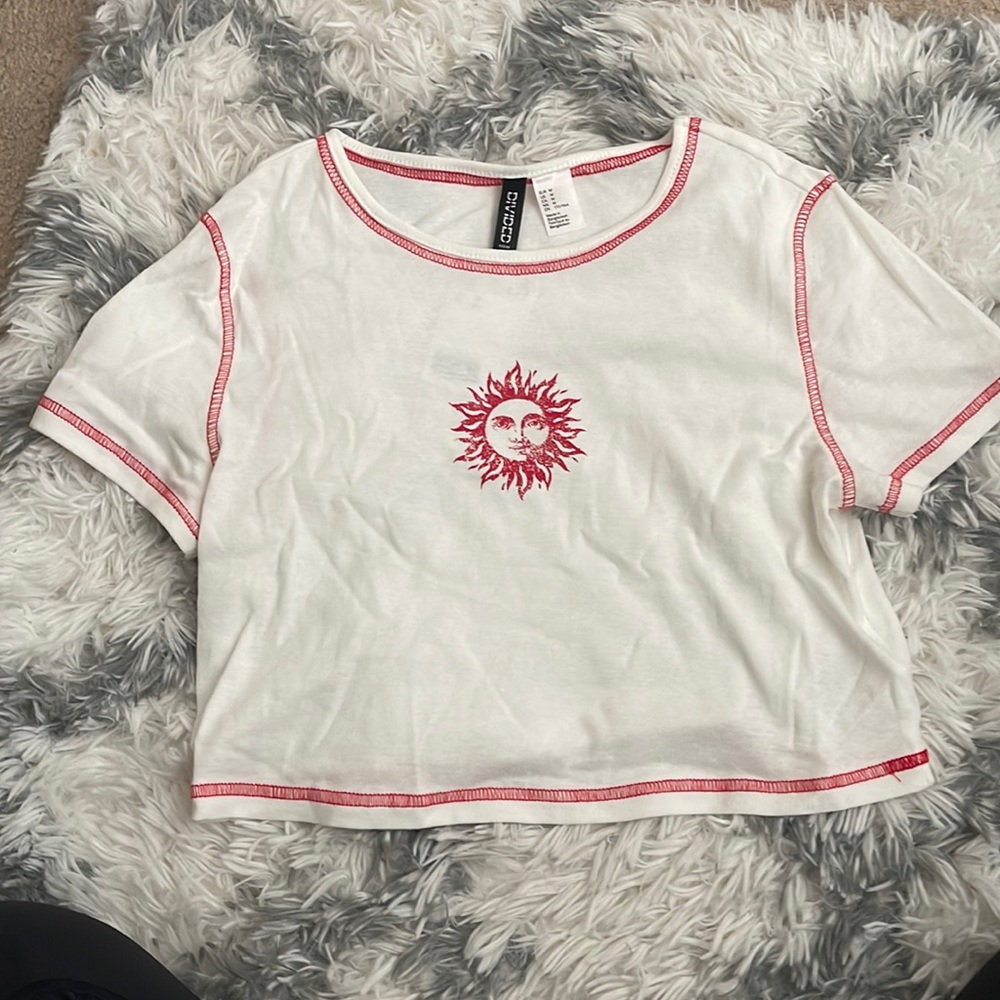Cropped tee